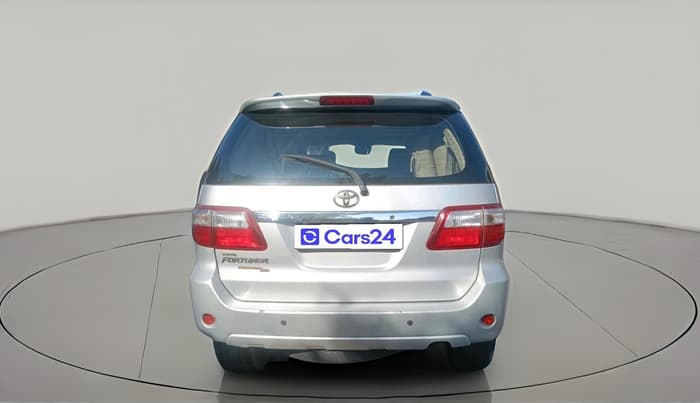 2011 Toyota Fortuner 3.0 4X4 MT, Diesel, Manual, 1,16,241 km, exterior