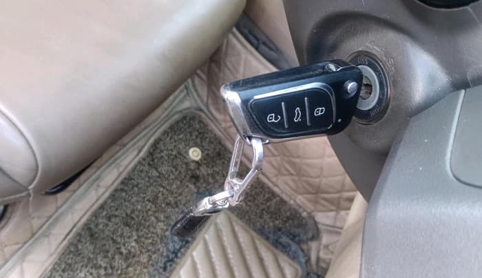 2011 Toyota Fortuner 3.0 4X4 MT, Diesel, Manual, 1,16,241 km, interior