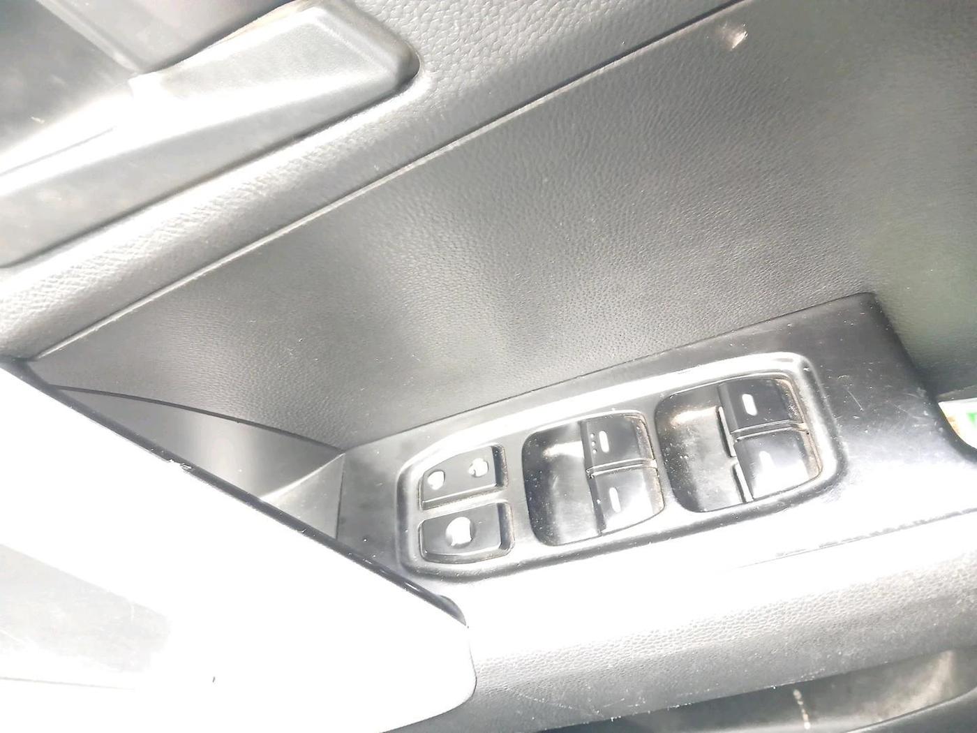 2018 Hyundai Creta E PLUS 1.4 DIESEL, Diesel, Manual, 1,11,924 km, interior