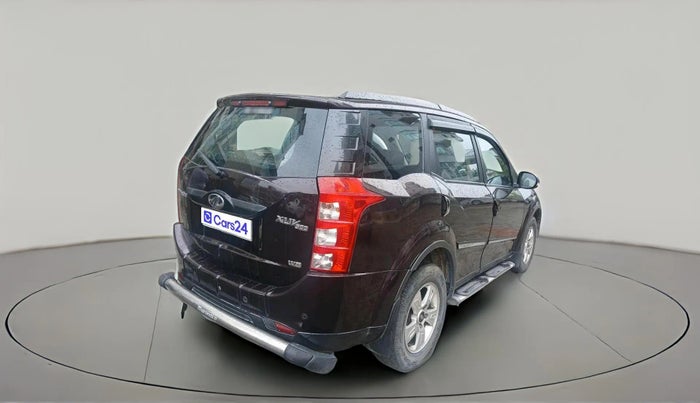 2014 Mahindra XUV500 W8, Diesel, Manual, 1,40,764 km, exterior