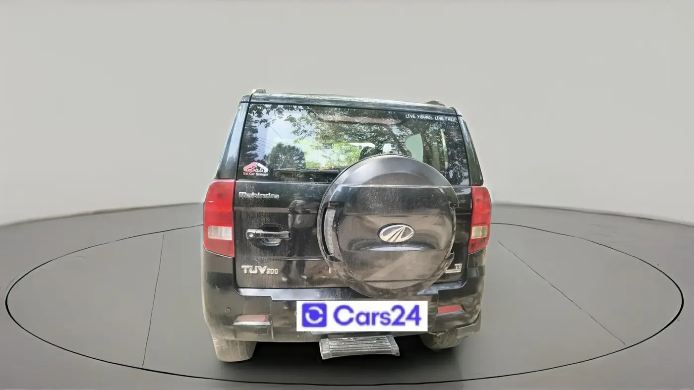 2016 Mahindra TUV300 T8 AMT, Diesel, Automatic, 1,10,050 km, exterior