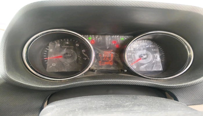 2016 Mahindra TUV300 T8 AMT, Diesel, Automatic, 1,10,050 km, interior