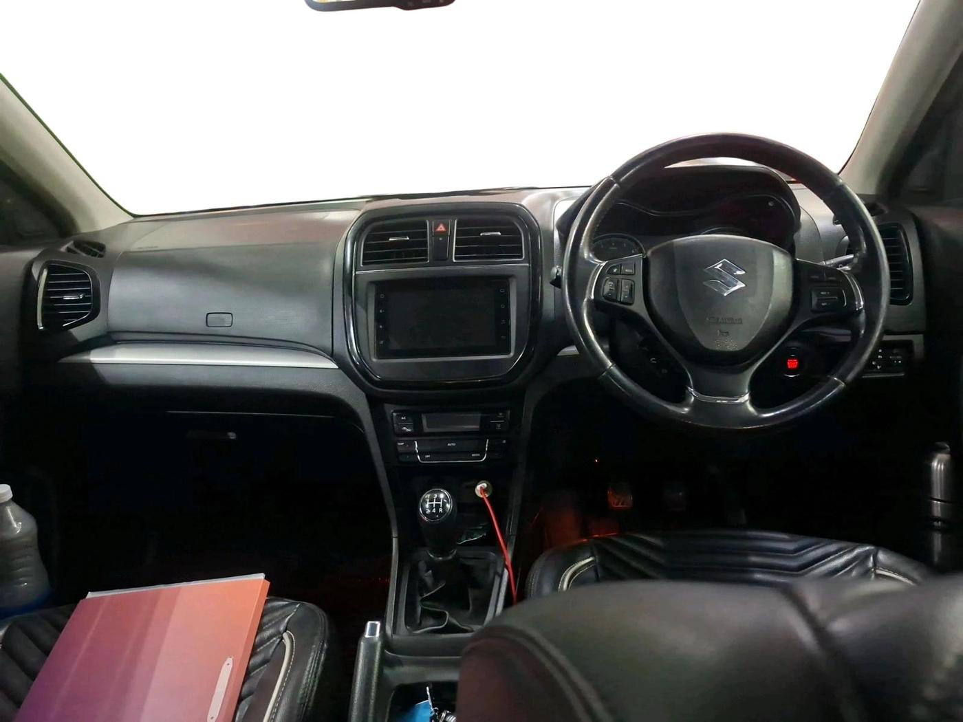 2020 Maruti Vitara Brezza ZXI PLUS DUAL TONE, Petrol, Manual, 82,125 km, interior