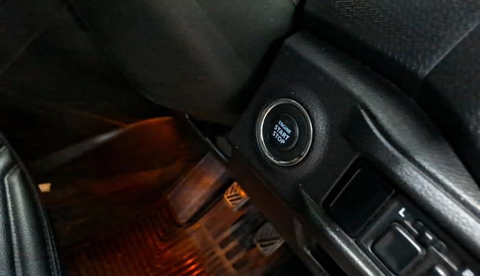 2020 Maruti Vitara Brezza ZXI PLUS DUAL TONE, Petrol, Manual, 82,125 km, interior