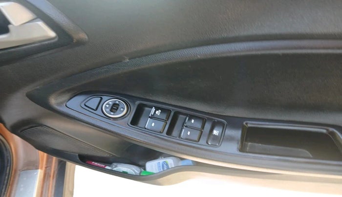 2016 Hyundai i20 Active 1.2 SX, Petrol, Manual, 2,23,002 km, interior