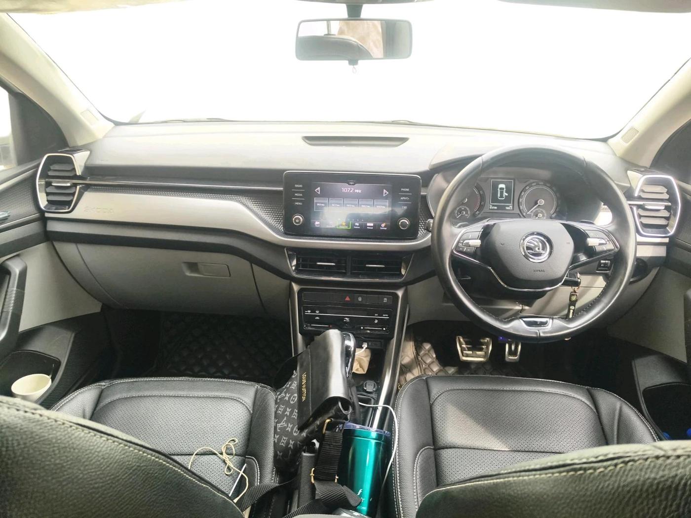 2023 Skoda KUSHAQ AMBITION 1.0L TSI AT, Petrol, Automatic, 63,000 km, interior