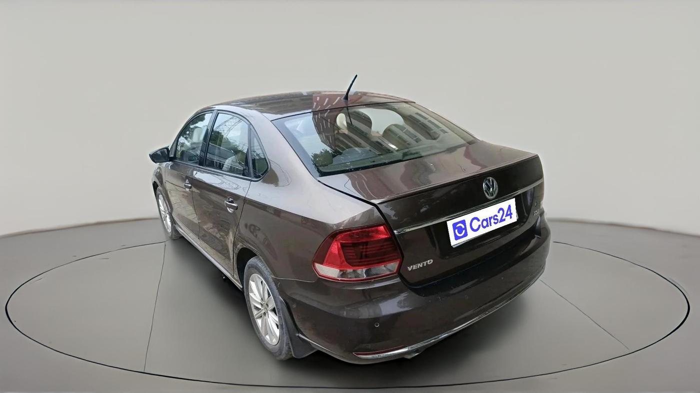 2016 Volkswagen Vento HIGHLINE PETROL AT, Petrol, Automatic, 88,349 km, exterior