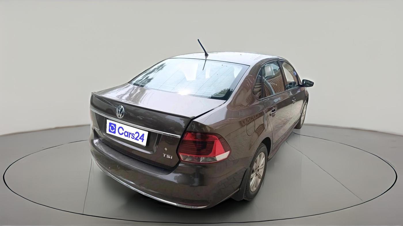 2016 Volkswagen Vento HIGHLINE PETROL AT, Petrol, Automatic, 88,349 km, exterior