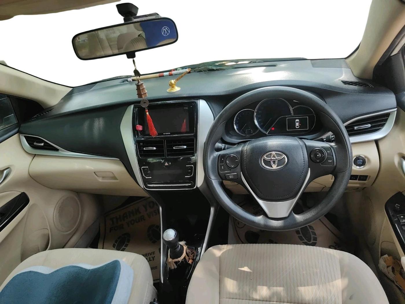 2018 Toyota YARIS G MT, Petrol, Manual, 47,174 km, interior