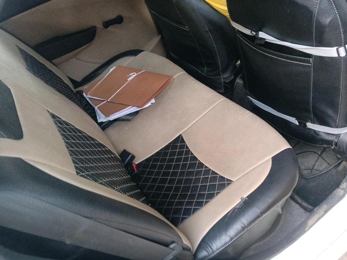 2015 Hyundai Eon ERA +, Petrol, Manual, 1,03,039 km, interior