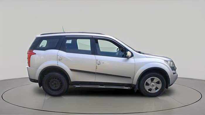 2014 Mahindra XUV500 W6, Diesel, Manual, 1,26,937 km, exterior
