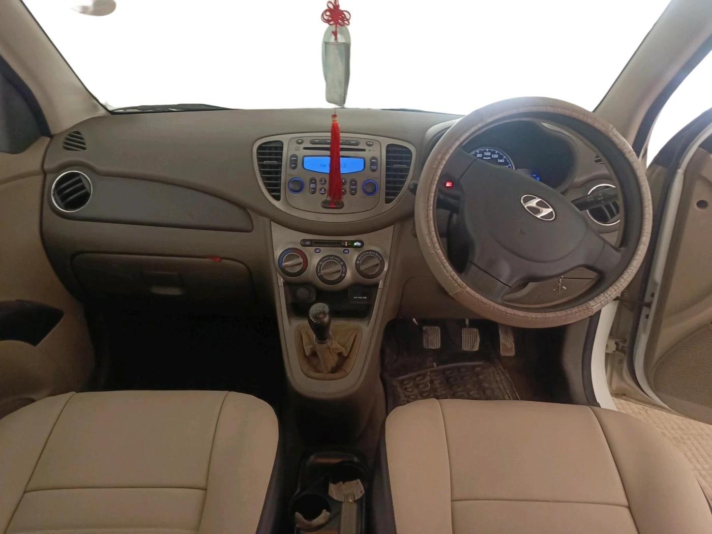 2011 Hyundai i10 SPORTZ 1.2, Petrol, Manual, 1,08,821 km, interior