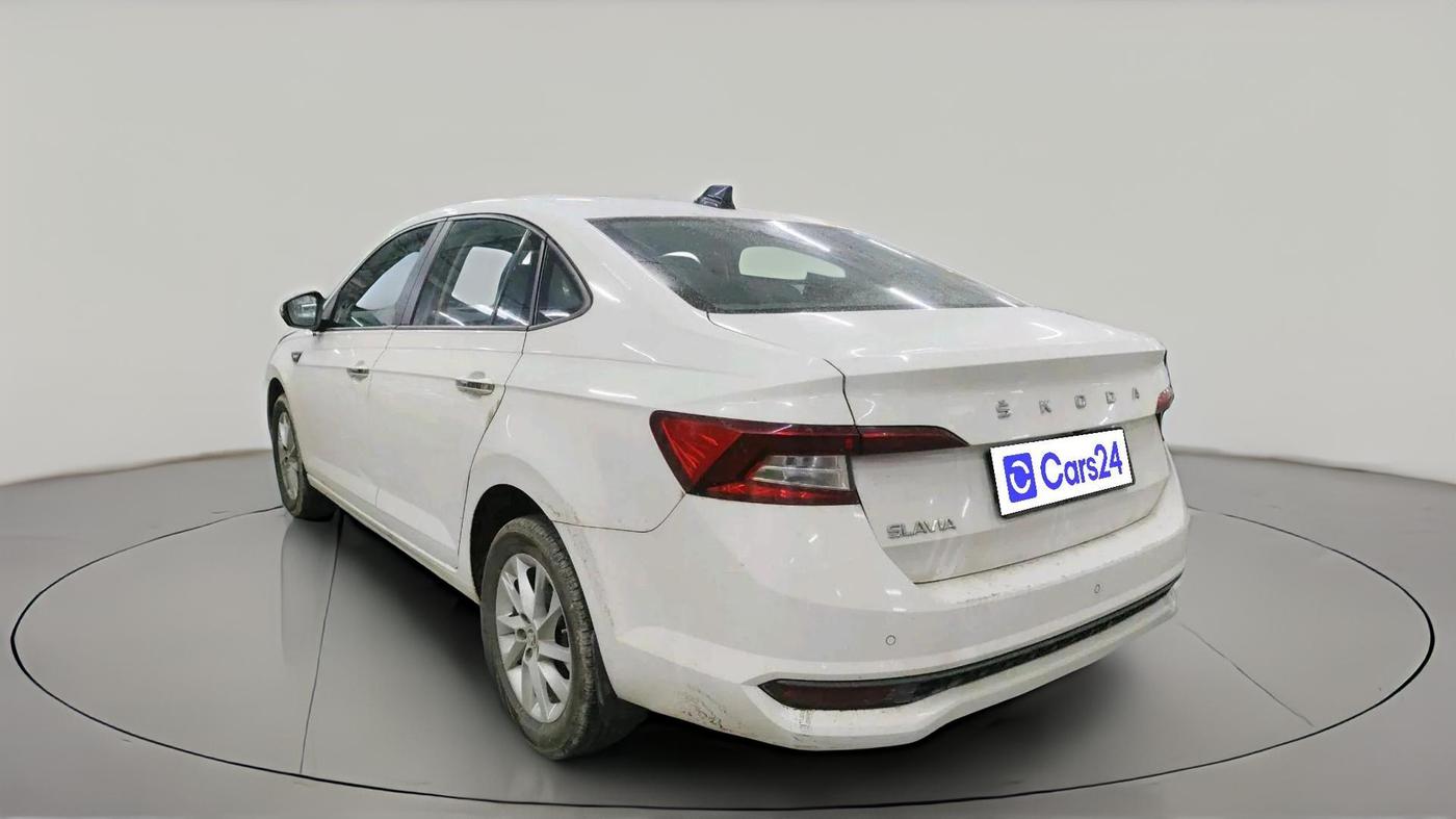 2022 Skoda SLAVIA AMBITION 1.0L TSI MT, Petrol, Manual, 70,000 km, exterior