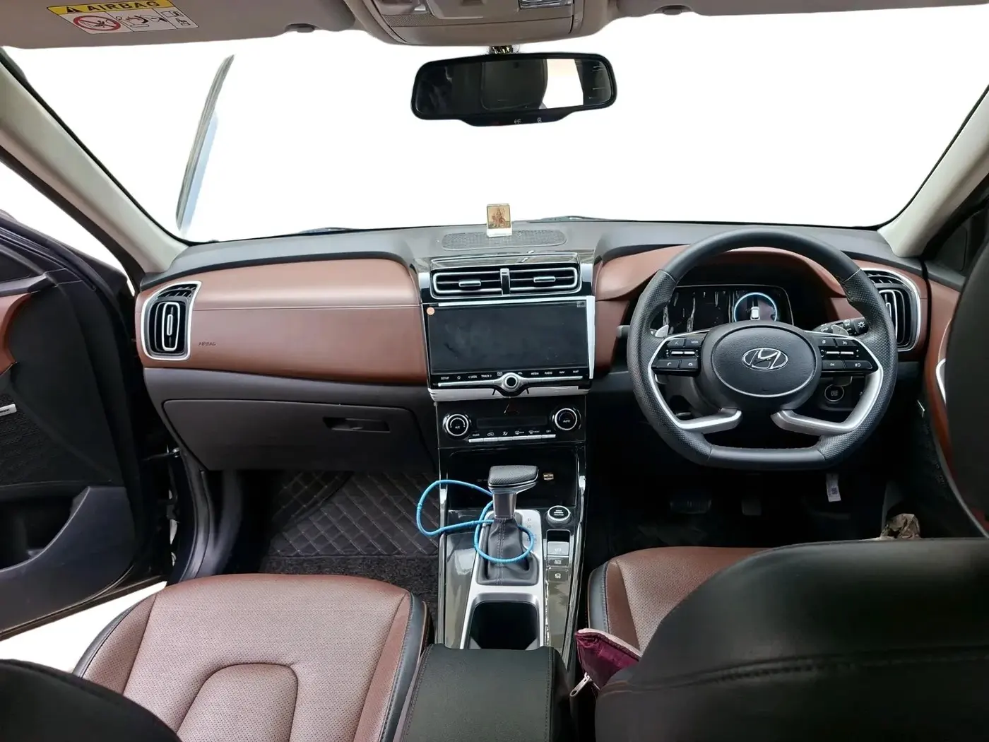 2022 Hyundai ALCAZAR PLATINUM (O) 6STR 2.0 AT, Petrol, Automatic, 48,171 km, interior