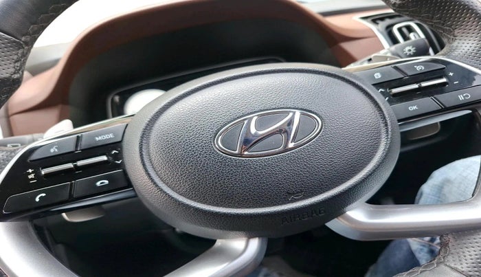 2022 Hyundai ALCAZAR PLATINUM (O) 6STR 2.0 AT, Petrol, Automatic, 48,171 km, interior