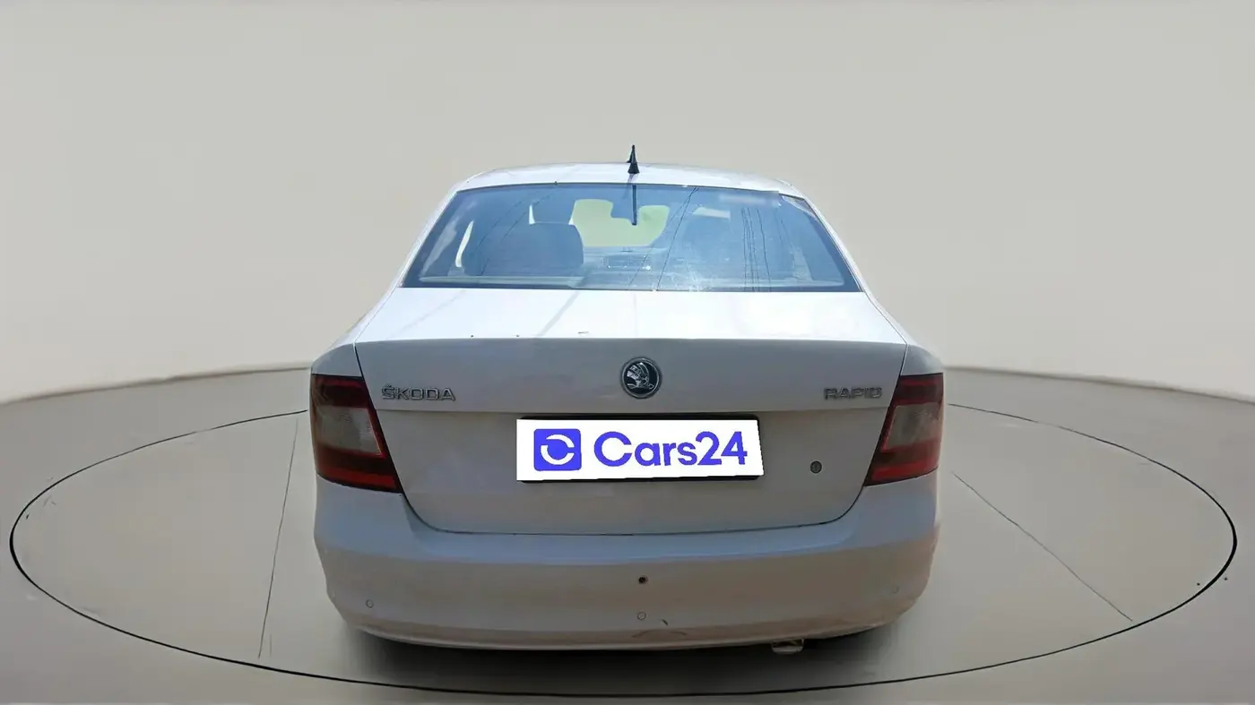 2015 Skoda Rapid AMBITION 1.5 TDI AT, Diesel, Automatic, 1,15,252 km, exterior