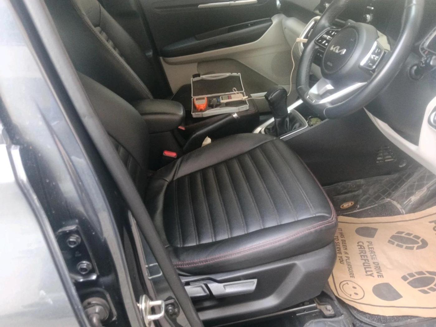 2021 KIA SONET HTX 1.0 IMT, Petrol, Manual, 36,351 km, interior