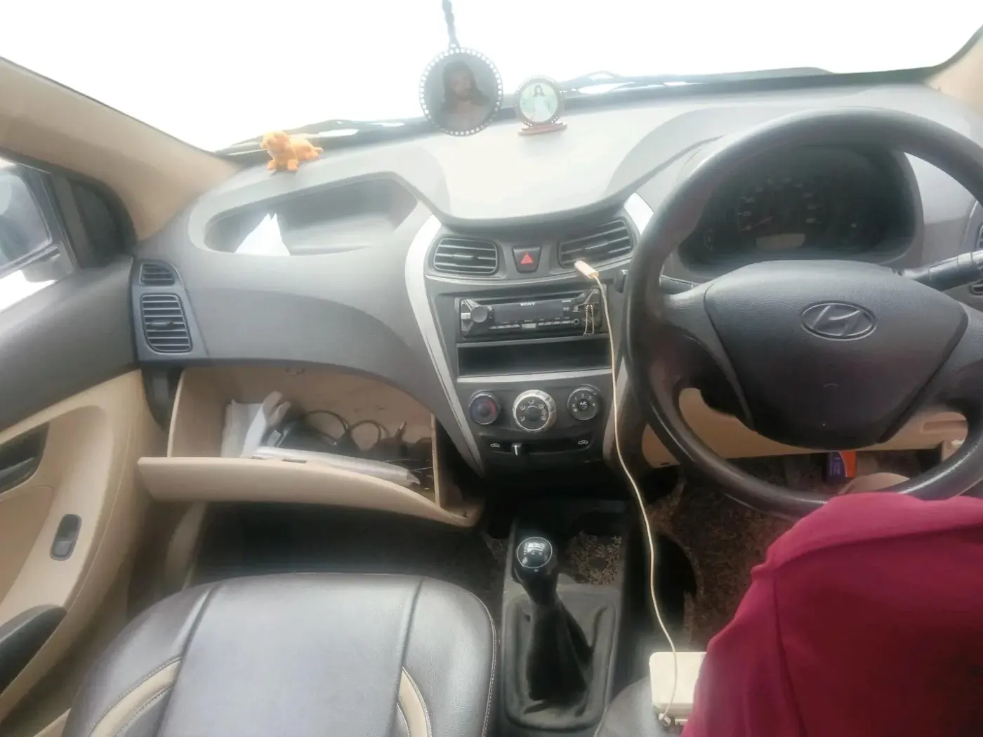 2014 Hyundai Eon ERA +, Petrol, Manual, 1,69,519 km, interior