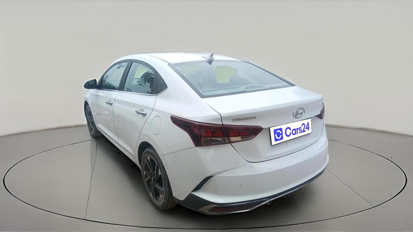 2022 Hyundai Verna SX (O) 1.5 CRDI, Diesel, Manual, 1,20,186 km, exterior