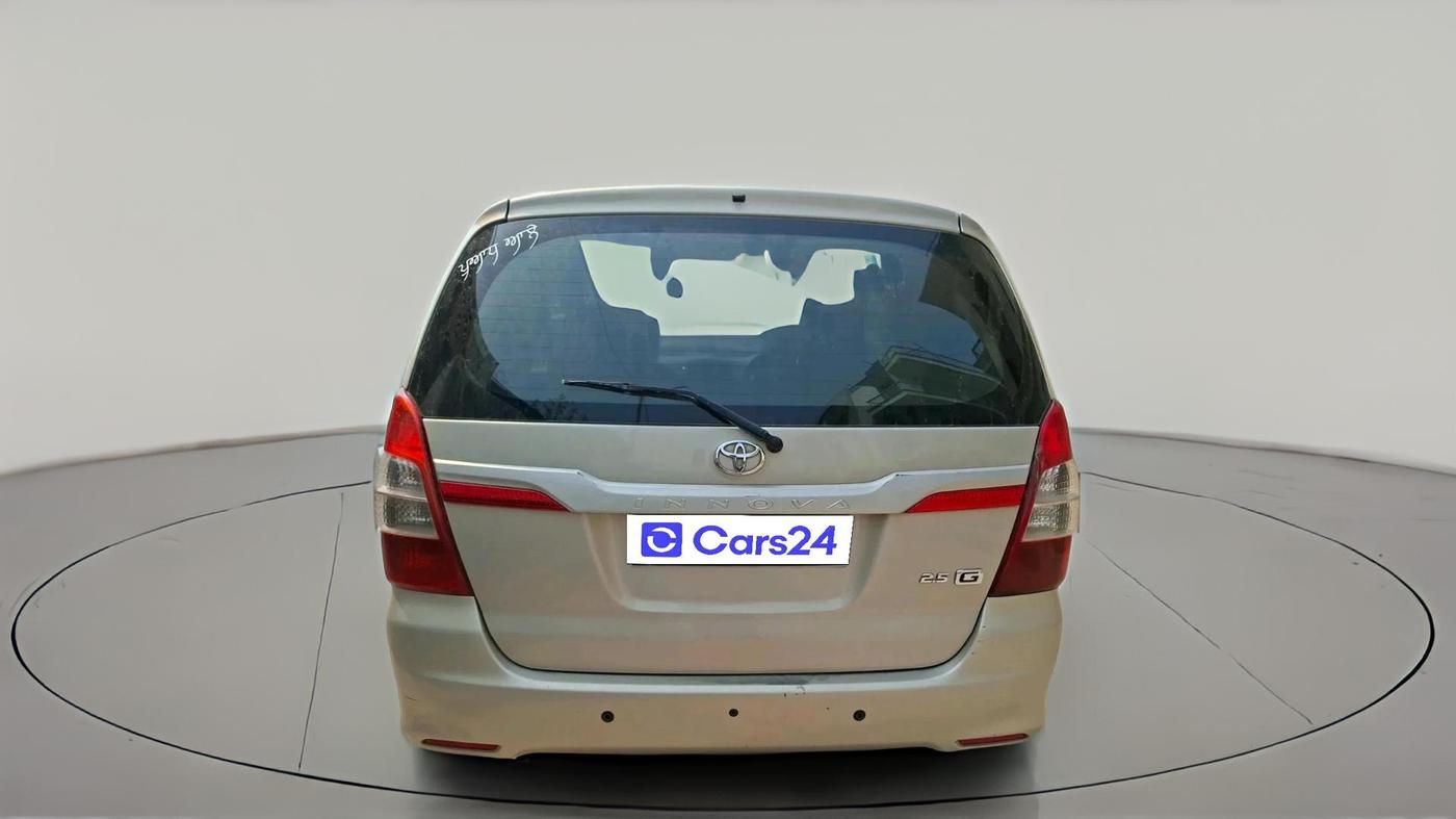 2014 Toyota Innova 2.5 GX 7 STR, Diesel, Manual, 3,17,580 km, exterior