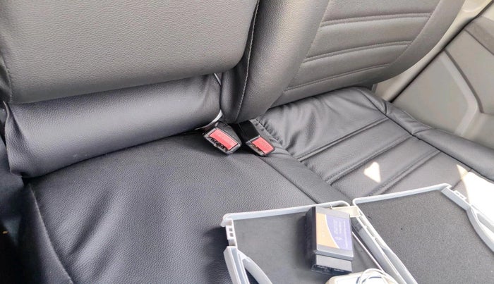 2016 Mahindra Kuv100 K8 D 6 STR, Diesel, Manual, 88,492 km, interior