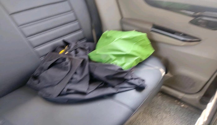 2016 Mahindra Kuv100 K8 D 6 STR, Diesel, Manual, 88,492 km, interior