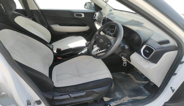 2022 Hyundai VENUE S PLUS 1.5 CRDI, Diesel, Manual, 31,531 km, interior