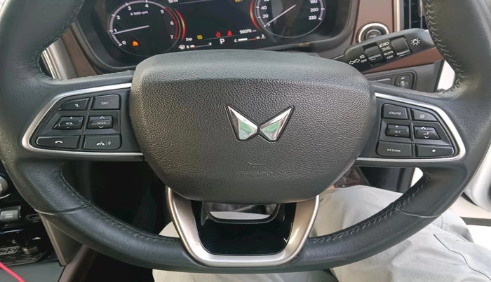 2023 Mahindra SCORPIO-N Z8 L DIESEL AT 2WD 6 STR, Diesel, Automatic, 96,076 km, interior