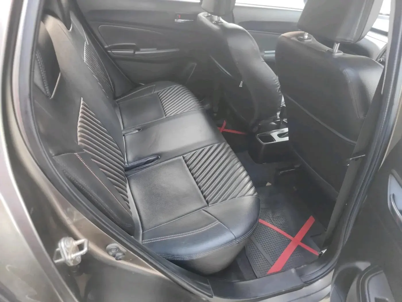 2019 Maruti Swift VXI, Petrol, Manual, 75,900 km, interior