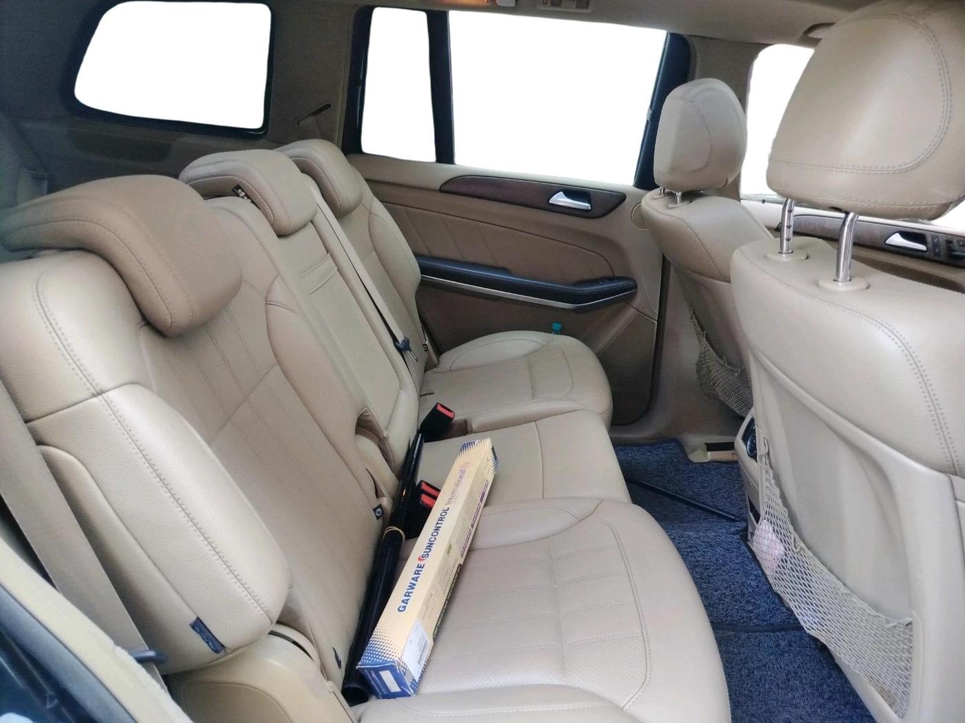 2014 Mercedes Benz GL Class 350 CDI 4Matic, Diesel, Automatic, 1,35,063 km, interior