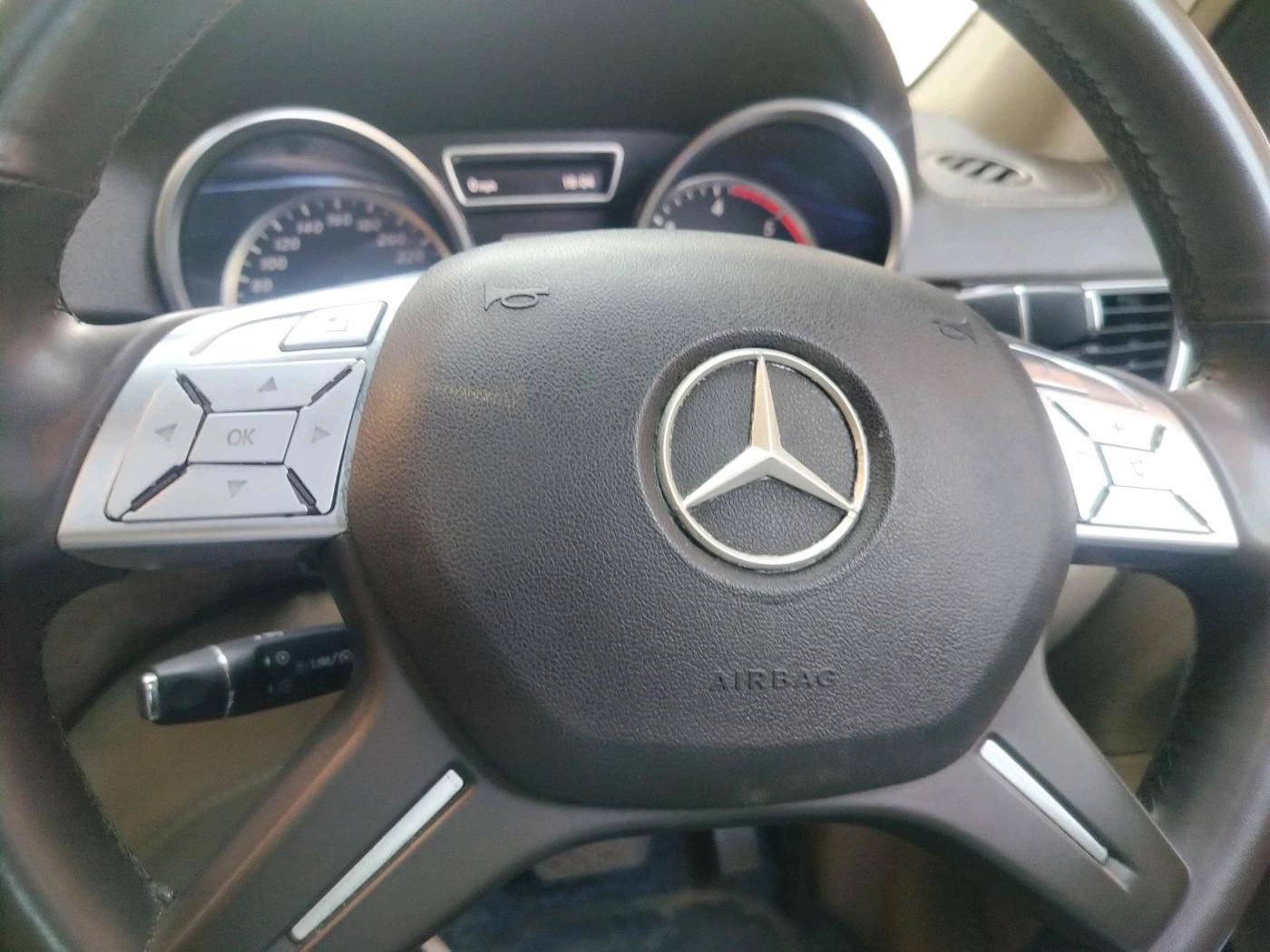 2014 Mercedes Benz GL Class 350 CDI 4Matic, Diesel, Automatic, 1,35,063 km, interior