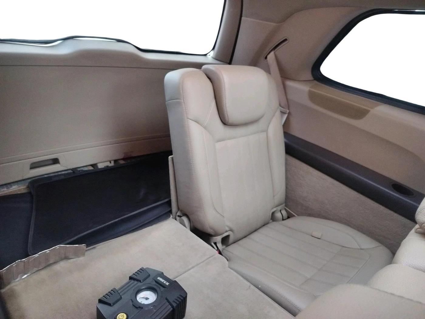 2014 Mercedes Benz GL Class 350 CDI 4Matic, Diesel, Automatic, 1,35,063 km, interior
