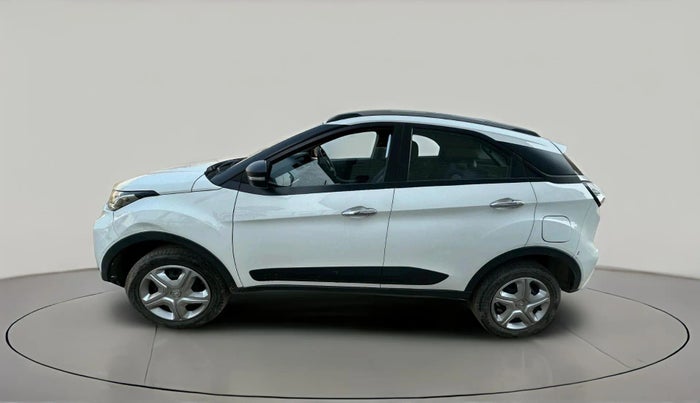 2023 Tata NEXON XM SUNROOF PETROL, Petrol, Manual, 31,758 km, exterior