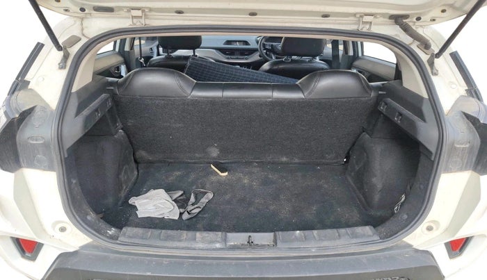 2023 Tata NEXON XM SUNROOF PETROL, Petrol, Manual, 31,758 km, exterior