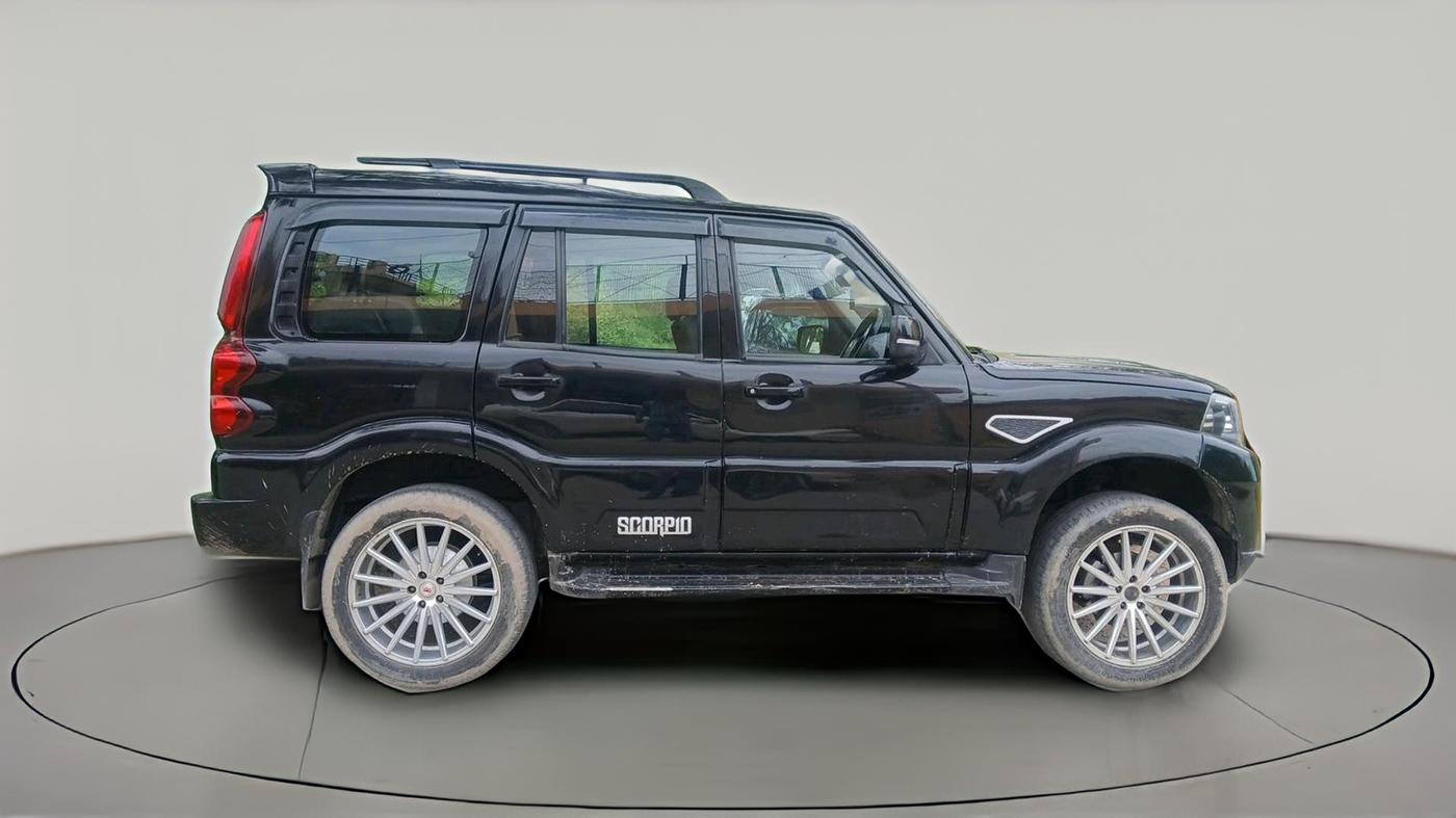 2019 Mahindra Scorpio S9, Diesel, Manual, 76,568 km, exterior