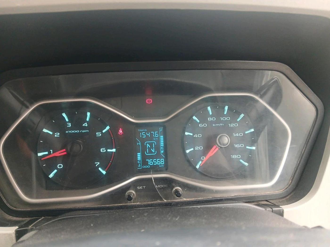 2019 Mahindra Scorpio S9, Diesel, Manual, 76,568 km, interior
