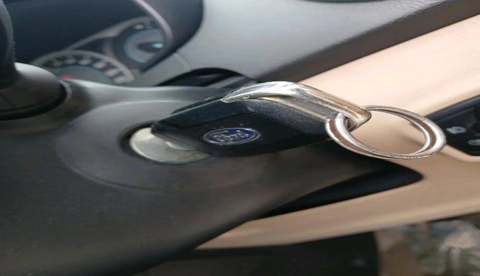 2016 Ford Figo Aspire TITANIUM1.5 DIESEL, Diesel, Manual, 1,17,766 km, interior