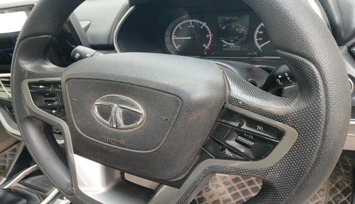 2022 Tata Safari XT PLUS, Diesel, Manual, 1,12,347 km, interior