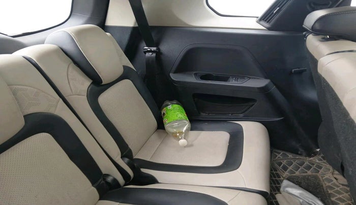 2022 Tata Safari XT PLUS, Diesel, Manual, 1,12,347 km, interior