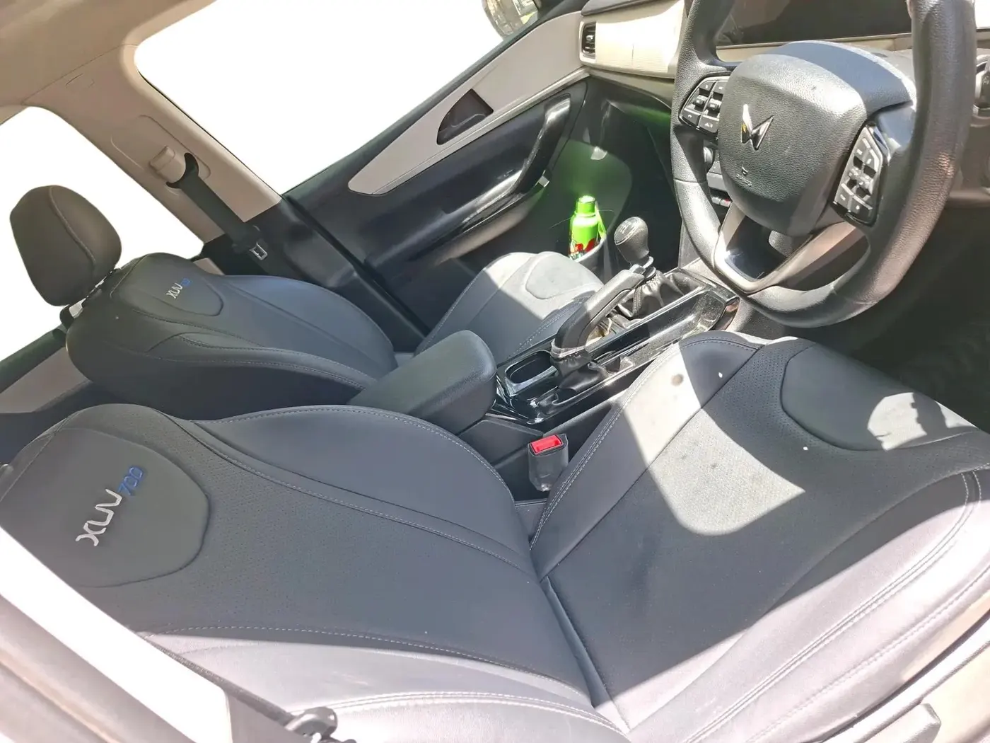 2024 Mahindra XUV700 AX 5 P MT 7 STR, Petrol, Manual, 16,191 km, interior