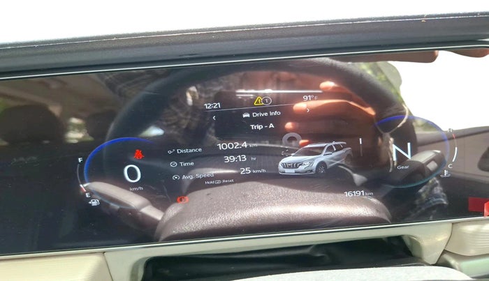 2024 Mahindra XUV700 AX 5 P MT 7 STR, Petrol, Manual, 16,191 km, interior