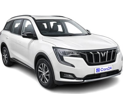 2024 Mahindra XUV700 - SUV - Petrol - Manual - ₹15.60 lakh