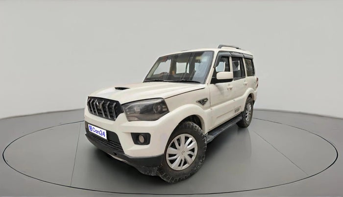 2017 Mahindra Scorpio S7, Diesel, Manual, 1,27,501 km, exterior