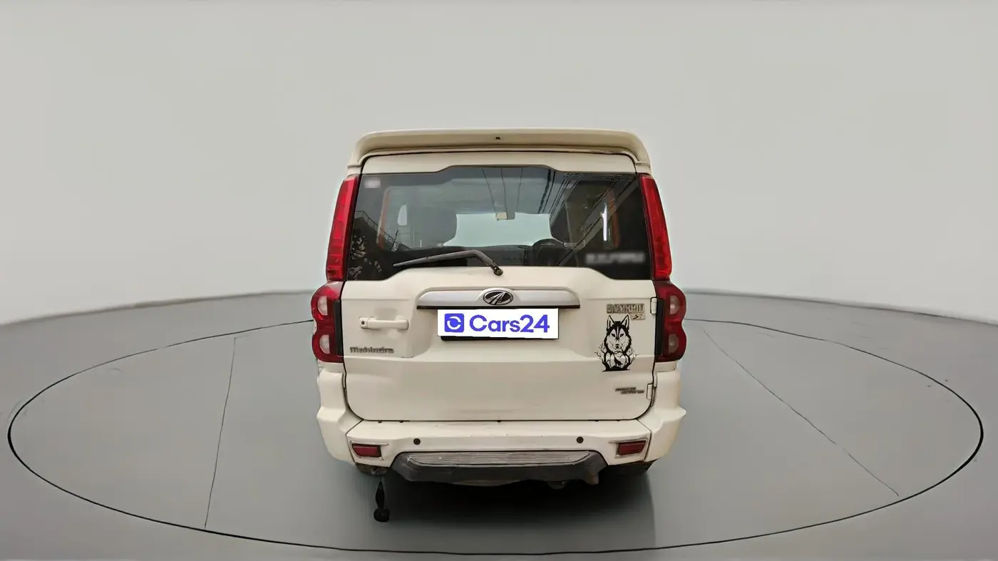 2017 Mahindra Scorpio S7, Diesel, Manual, 1,27,501 km, exterior