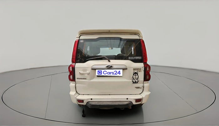 2017 Mahindra Scorpio S7, Diesel, Manual, 1,27,501 km, exterior