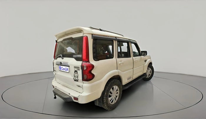 2017 Mahindra Scorpio S7, Diesel, Manual, 1,27,501 km, exterior