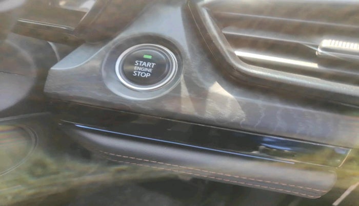 2024 Tata Harrier ADVENTURE, Diesel, Manual, 31,026 km, interior