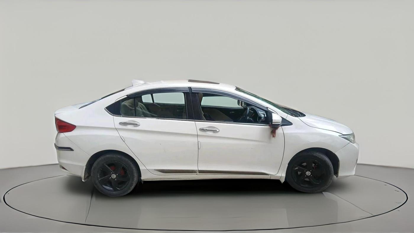 2015 Honda City 1.5L I-VTEC VX CVT, CNG, Automatic, 70,714 km, exterior