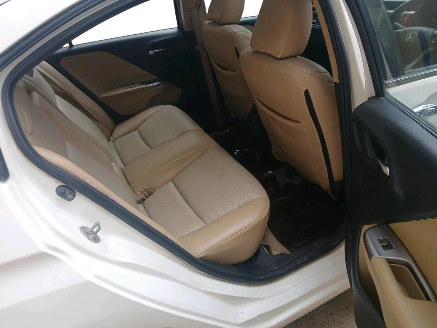 2015 Honda City 1.5L I-VTEC VX CVT, CNG, Automatic, 70,714 km, interior