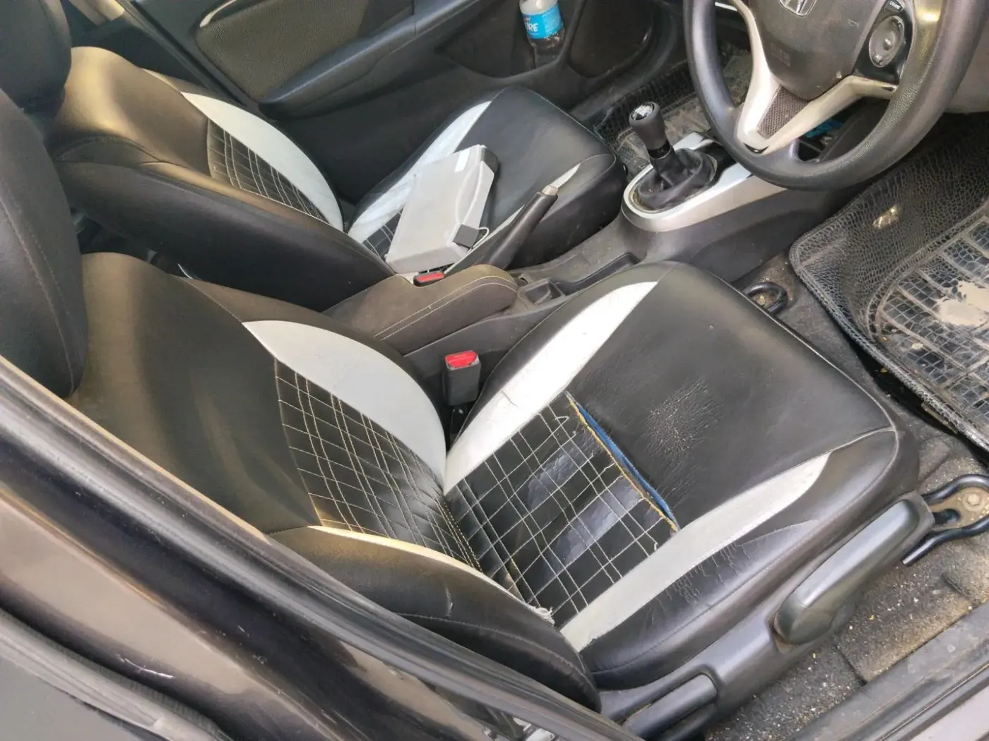 2018 Honda WR-V 1.5L I-DTEC VX MT, Diesel, Manual, 1,16,017 km, interior